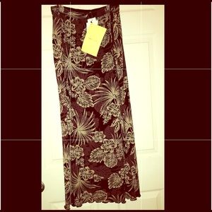 🆕 Citiknit Reversible skirt Its Sold as is Size L